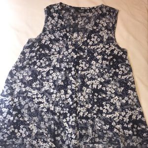 Simply Vera Wang blouse